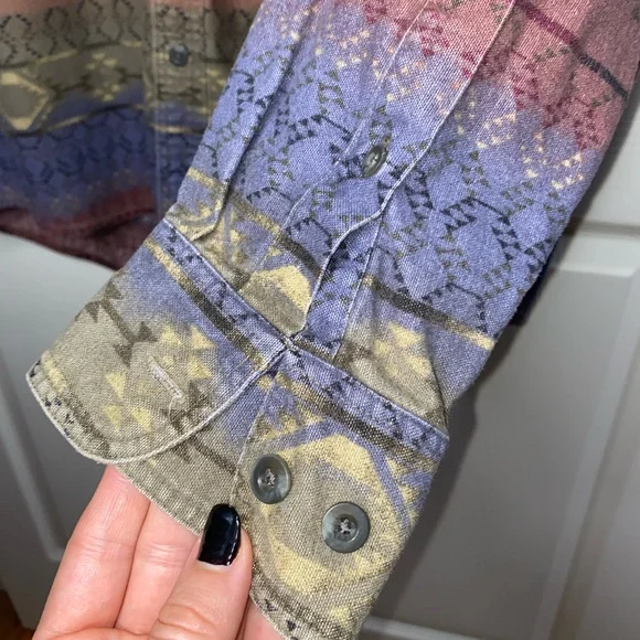 Cabela’s Deerskin Soft Chamois Southwest Geometric Button Shirt – Men’s Size L - Picture 3 of 9